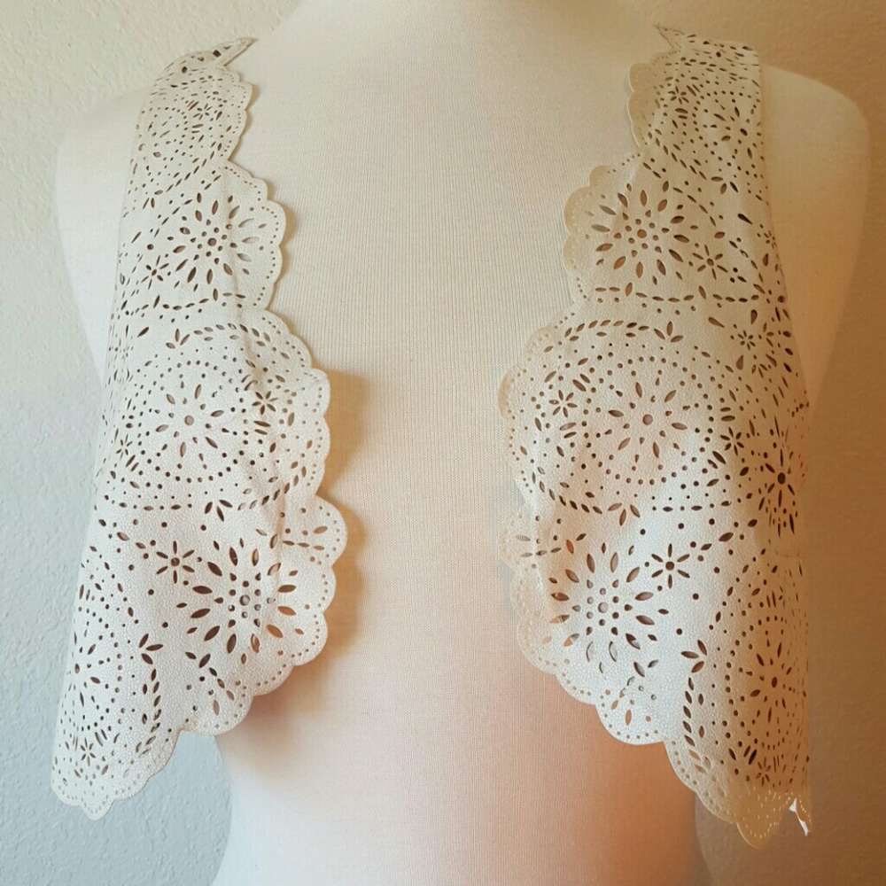 Laser cut skirt & vest set